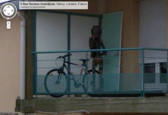 Bizarre Google Street View Photos (29 pics)