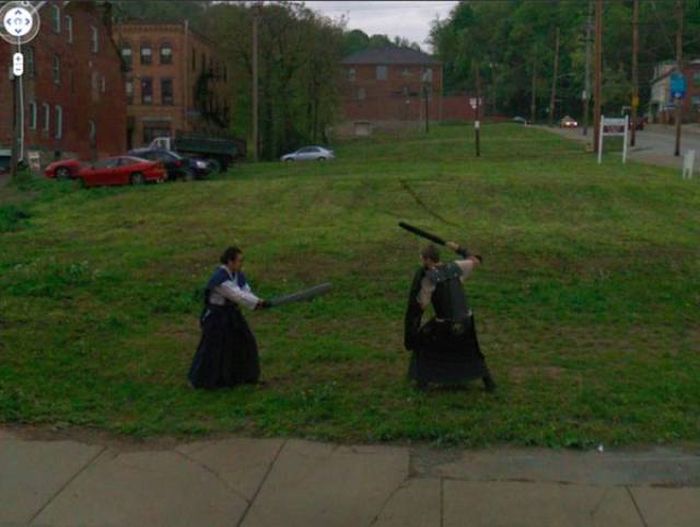 Bizarre Google Street View Photos (29 pics)