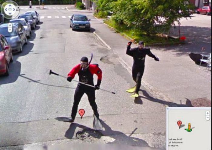 Bizarre Google Street View Photos (29 pics)