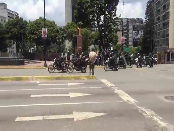 Raw Footage of The IED Attack on Venezuela Police