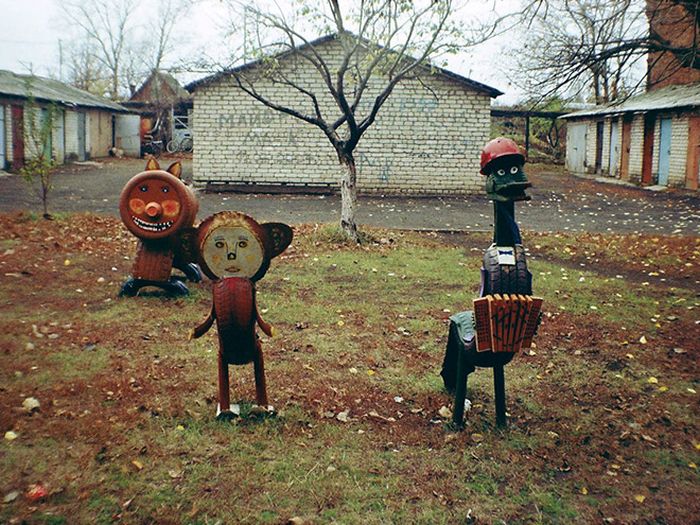 Scary Russian Playground 14 Pics 