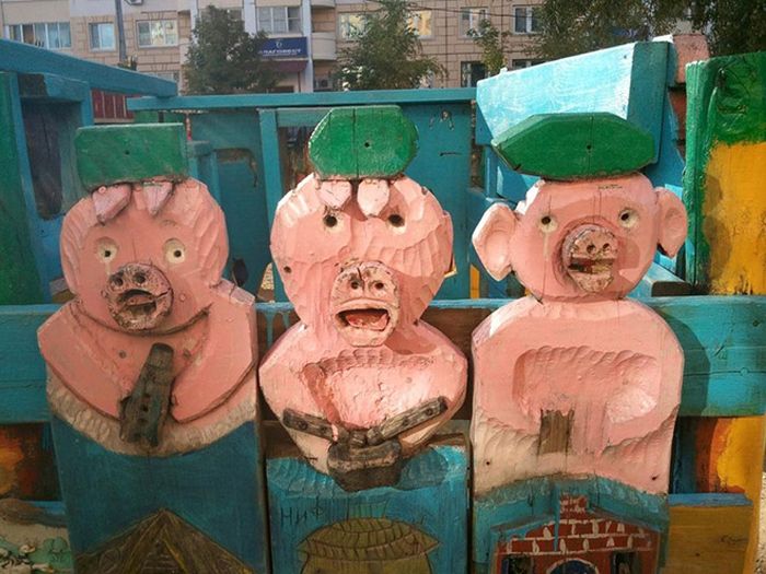 Scary Russian Playground (14 pics)