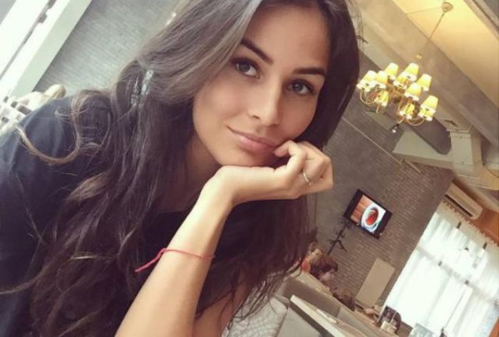 Slavic Girls (21 pics)