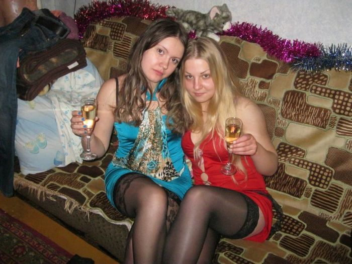 Russian Girls Who Look Cute But Funny (25 pics)