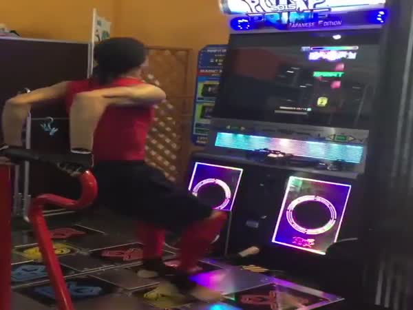 Pump It Up Dancing Game Master Skills