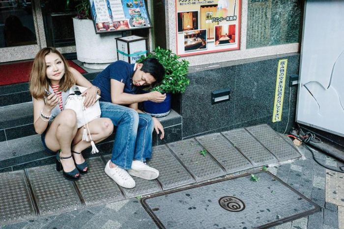 Drunk People in Japan (10 pics)