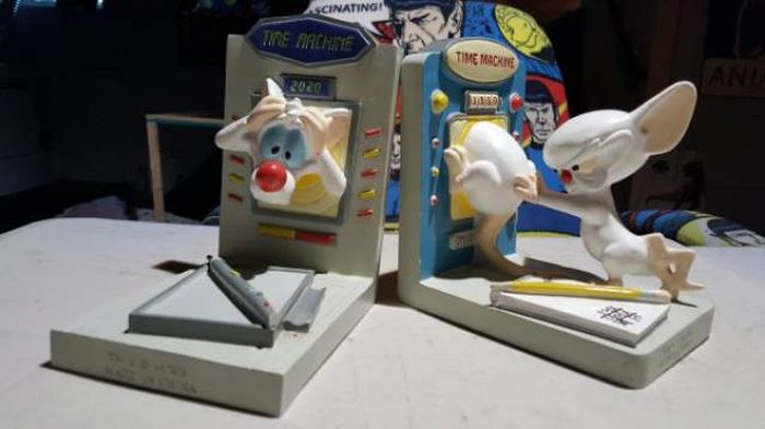 Thrift Shops Are Endless Sources Of Bizarre Things (30 pics)
