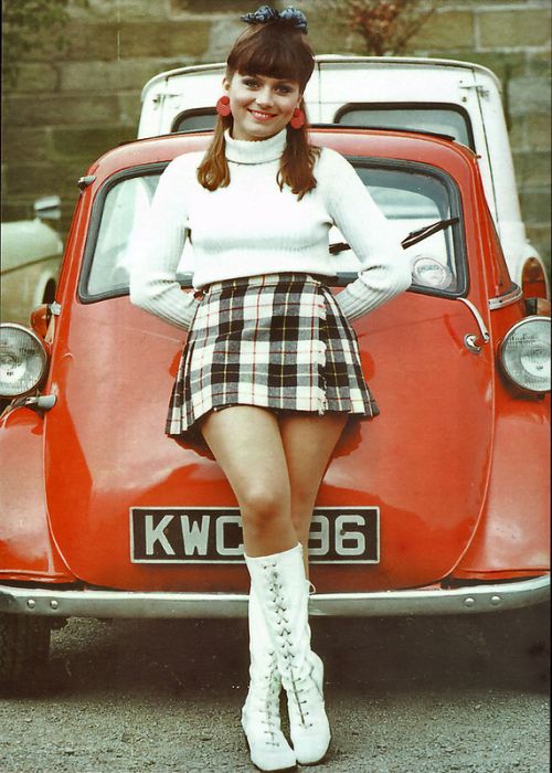 Mini Skirts In The 60s 45 Pics