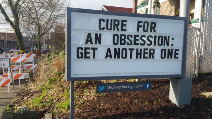 Funny Signs At Local Gas Station (25 pics)
