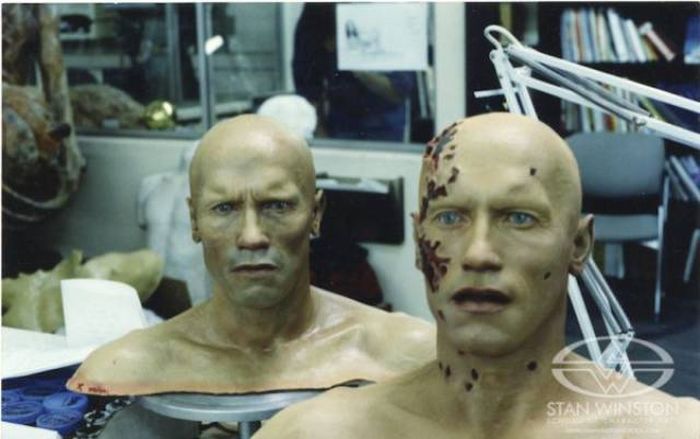Behind-The-Scenes Shots From “Terminator 2”  (39 pics)
