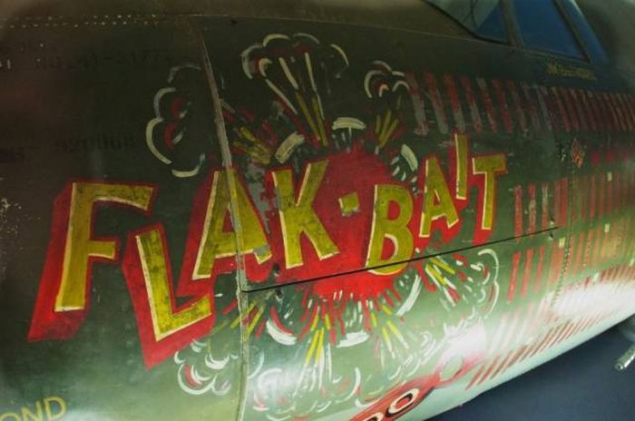 WW2 Pilots Knew What To Draw On Their Planes (46 pics)