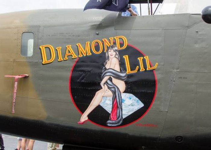 WW2 Pilots Knew What To Draw On Their Planes (46 pics)