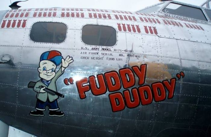 WW2 Pilots Knew What To Draw On Their Planes (46 pics)