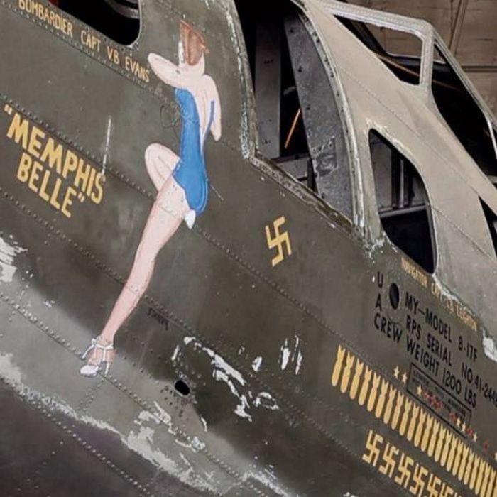 WW2 Pilots Knew What To Draw On Their Planes (46 pics)