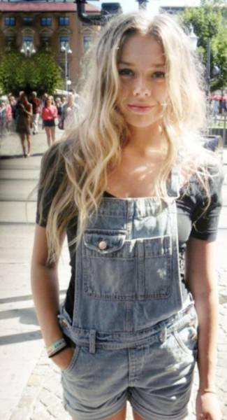 Very Hot Photos Of Girls In Overalls (39 pics)