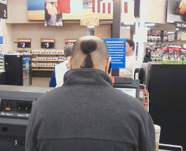 Funny And Strange People Of Walmart (34 pics)