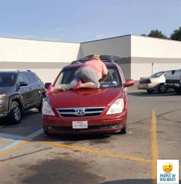Funny And Strange People Of Walmart (34 pics)