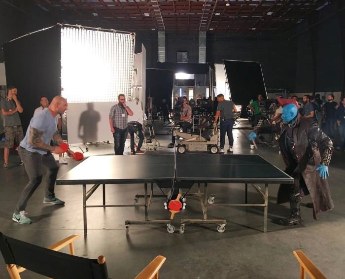 A Behind The Scenes Glimpse Of Your Favorite Movies and Shows (23 pics)