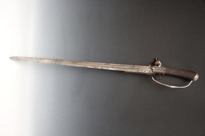 Strange Flintlock Guns With A Touch Of Overkill (33 pics)