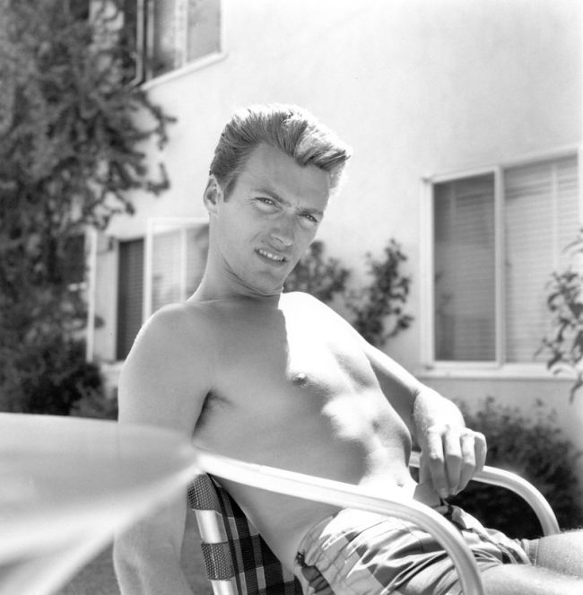 Clint Eastwood In 1956 (12 pics)