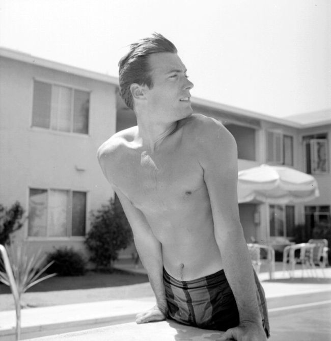 Clint Eastwood In 1956 (12 pics)