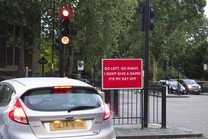 Street Messages On UK’s Streets (33 pics)
