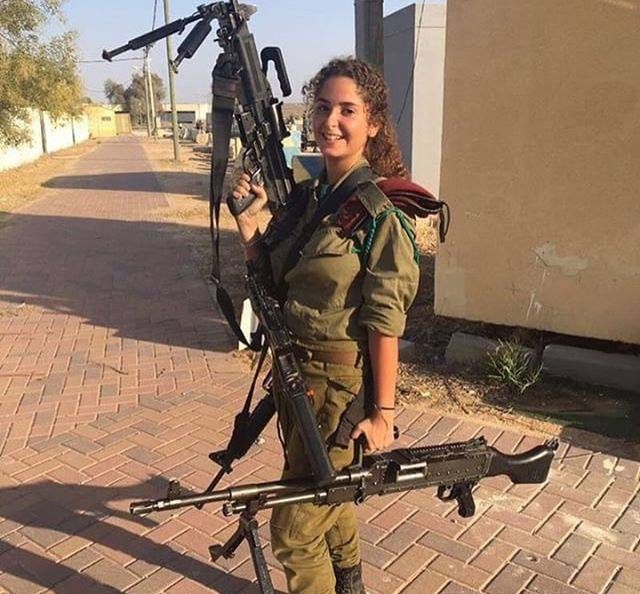 Hot Israeli Army Girls (30 pics)