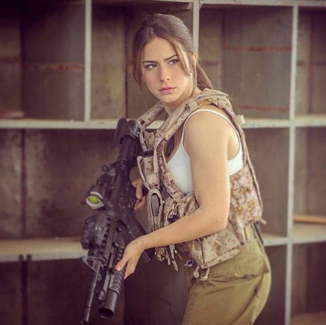 Hot Israeli Army Girls (30 pics)