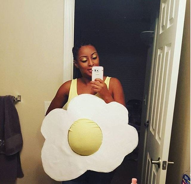 Pregnant Girls Are Very Creative On Halloween (13 pics)