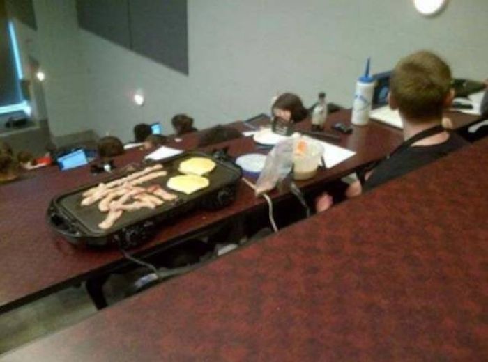 Strange Things In Classrooms (38 pics)