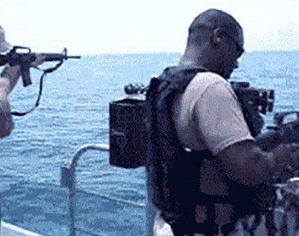 Funny Military GIFs (21 gifs)