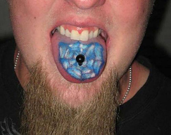 Tongue Tattoos (18 pics)