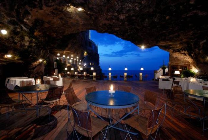 The Most Amazing Hotels Around The World (47 pics)