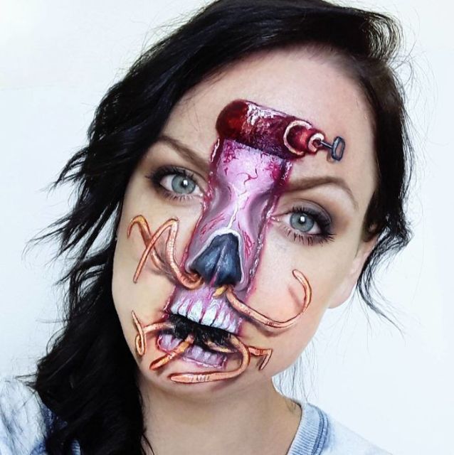 Makeup Artist Turns Herself Into Monsters From Your Most Terrifying Nightmares (20 pics)