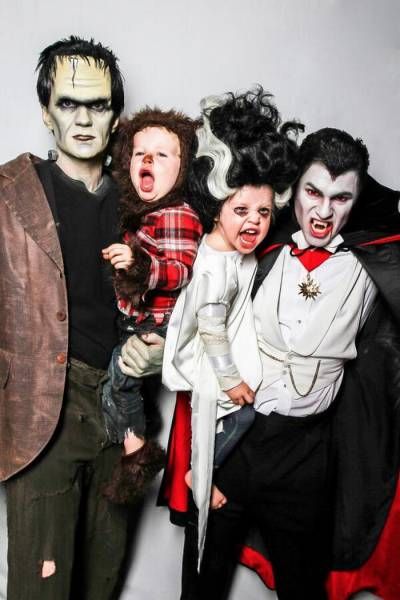 Halloween Costumes Of Neil Patrick Harris And His Family (7 pics)