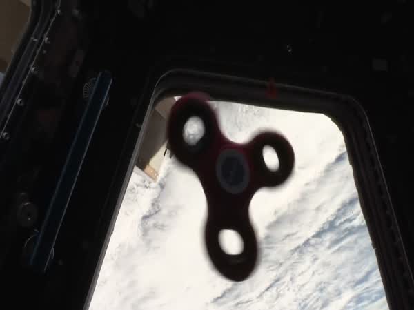 Fidget Spinner Spinning In Space