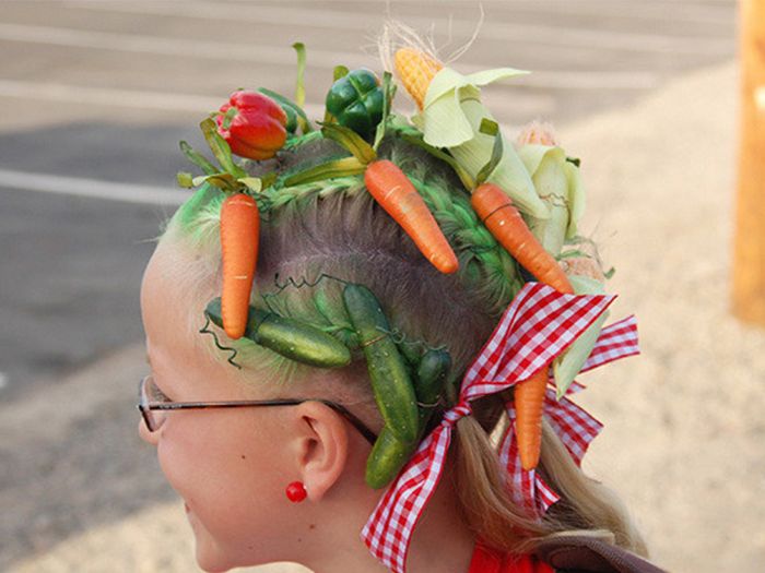 The Best Hairdos From “Crazy Hair Day” at Schools (17 pics)