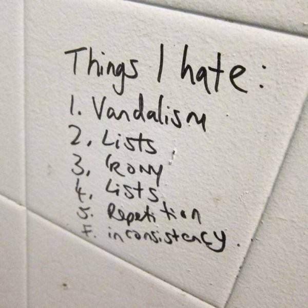 Funny Examples Of Vandalism (20 pics)