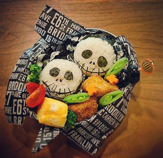 Halloween-Themed Lunchboxes (10 pics)