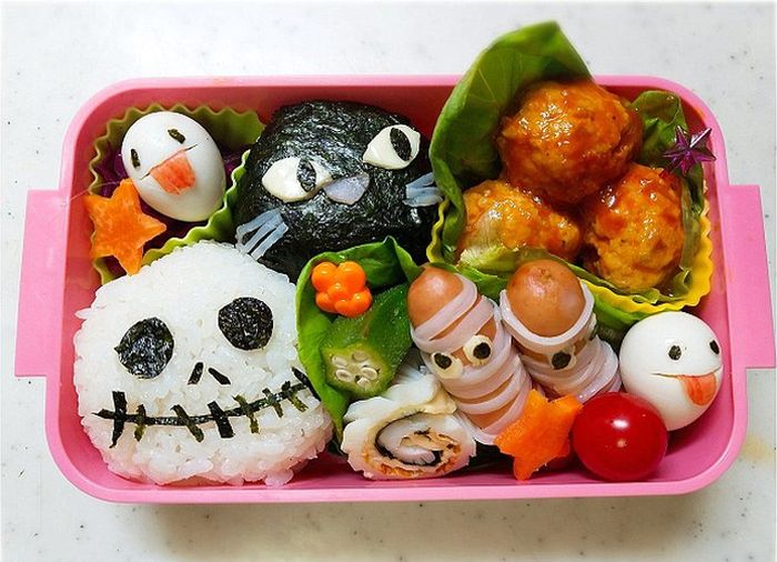 Halloween-Themed Lunchboxes (10 pics)