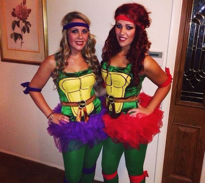 The Most Popular Halloween Costume Of Every Year (32 pics)