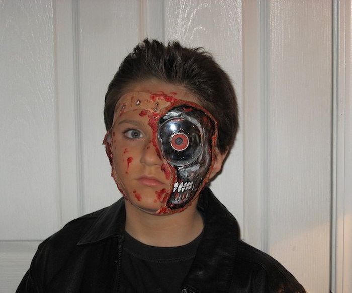 The Most Popular Halloween Costume Of Every Year (32 pics)