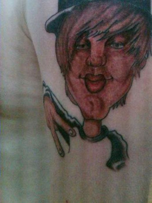 Bad Celebrity Tattoos (10 pics)