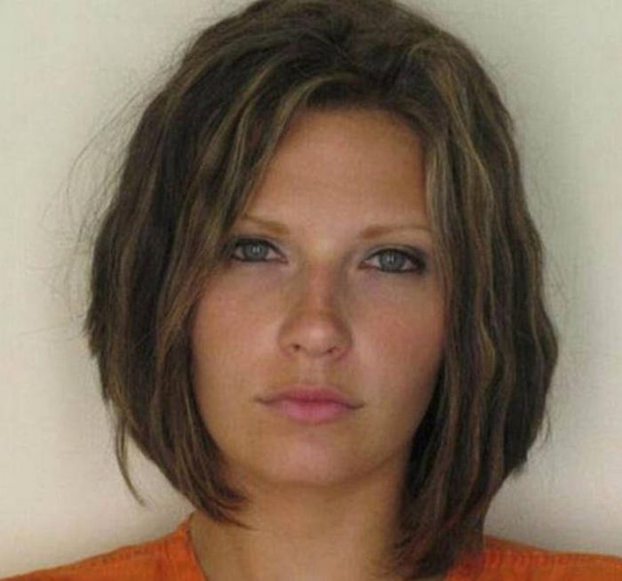 Cute Girls' Mugshots (33 pics)