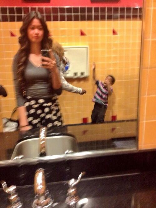 Inappropriate Selfies (16 pics)
