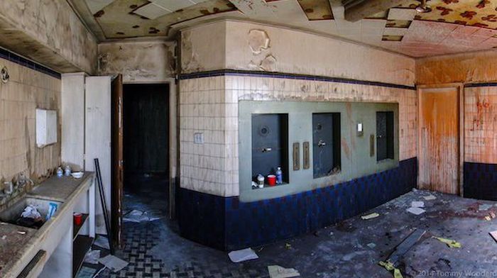 Abandoned Film Sets (28 pics)