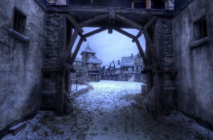 Abandoned Film Sets (28 pics)