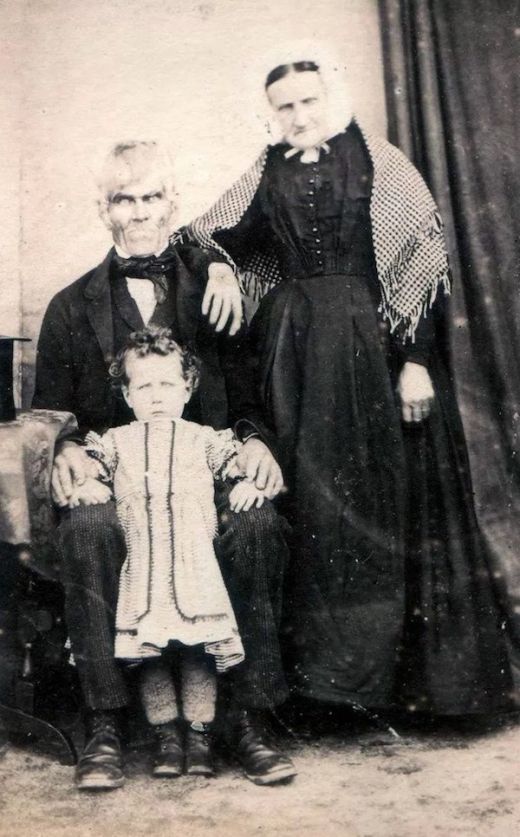 Scary Vintage Photos (25 pics)