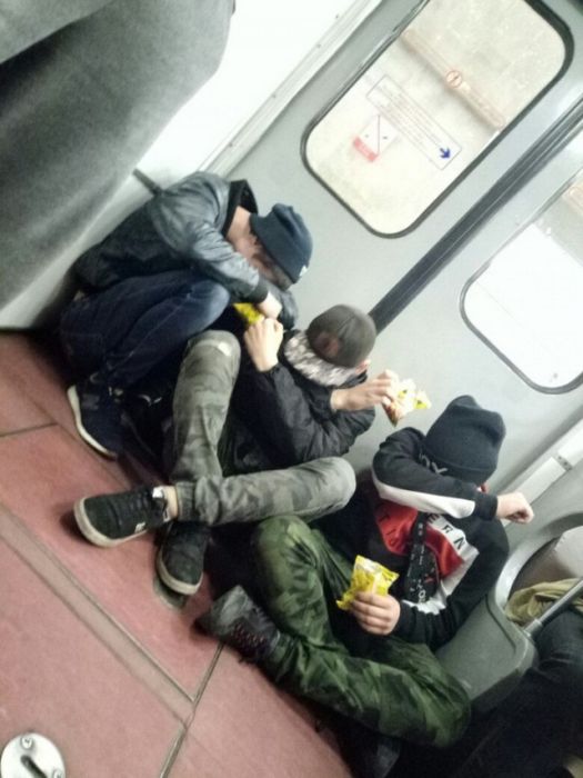 Fashion From The Underground (32 pics)