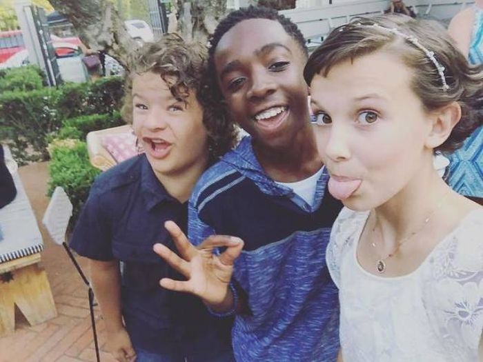 Stranger Things Cast In Real Life (33 pics)